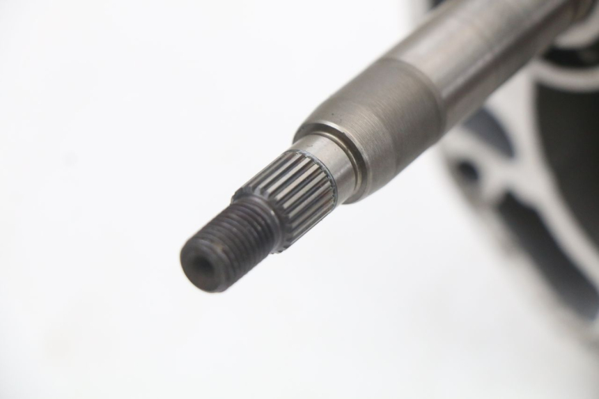 photo de REAR WHEEL SHAFT SYM FIDDLE 3 III 50 (2014 - 2017)
