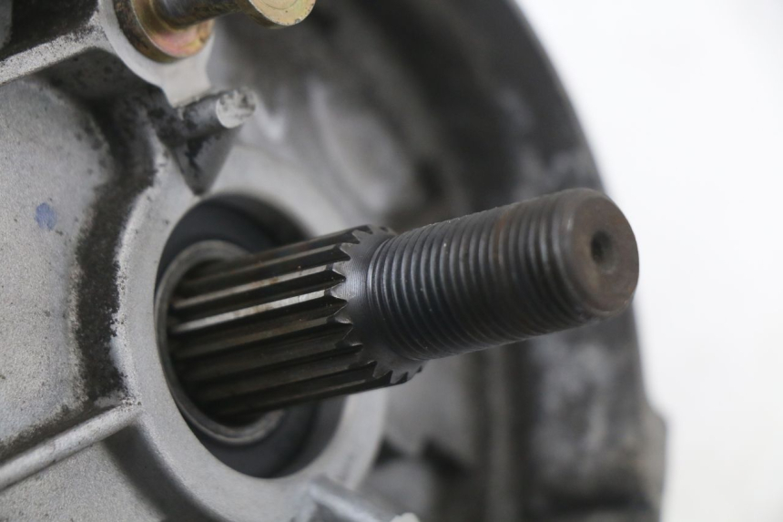photo de REAR WHEEL SHAFT SYM FIDDLE 3 III 50 (2014 - 2017)