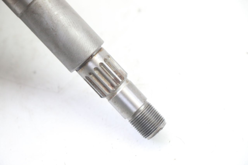 photo de REAR WHEEL SHAFT YAMAHA X-MAX XMAX 125 (2010 - 2014)