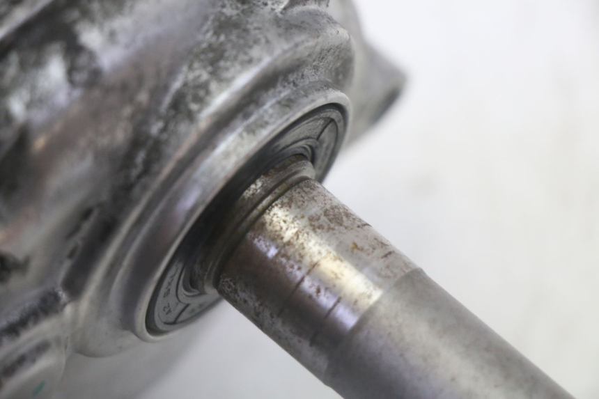 photo de REAR WHEEL SHAFT YAMAHA X-MAX XMAX 125 (2010 - 2014)