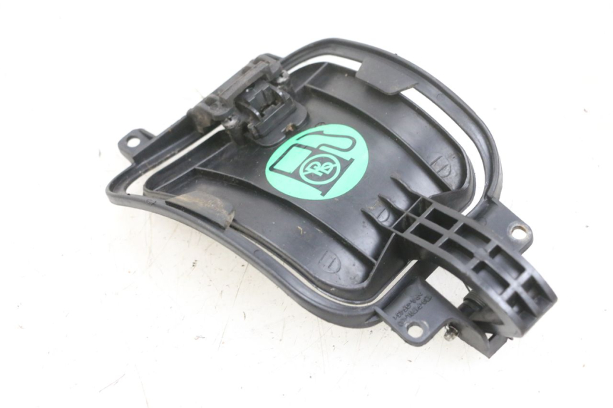 photo de FUEL CAP YAMAHA XMAX X-MAX 125 (2006 - 2009) - Zoom on usage condition