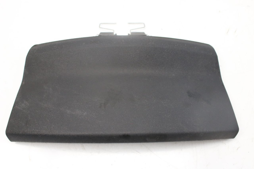 photo de FRONT INSPECTION COVER PIAGGIO MP3 500 (2014 - 2016)