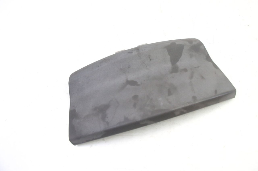 photo de FRONT INSPECTION COVER PIAGGIO MP3 500 (2014 - 2016)