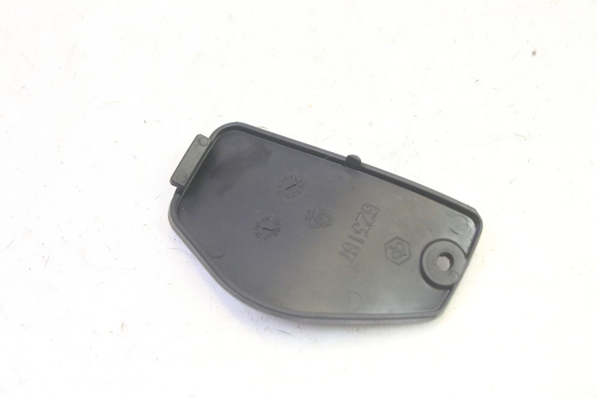 photo de FRONT INSPECTION COVER PIAGGIO MP3 RL 250 (2007 - 2010) - Alternative perspective