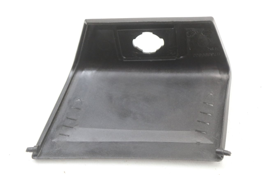 photo de FRONT INSPECTION COVER PEUGEOT SATELIS 125 (2010 - 2012)