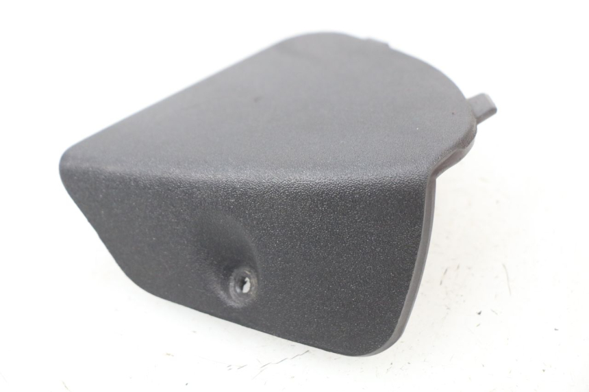 photo de FRONT INSPECTION COVER PIAGGIO BEVERLY 125 (2001 - 2004)