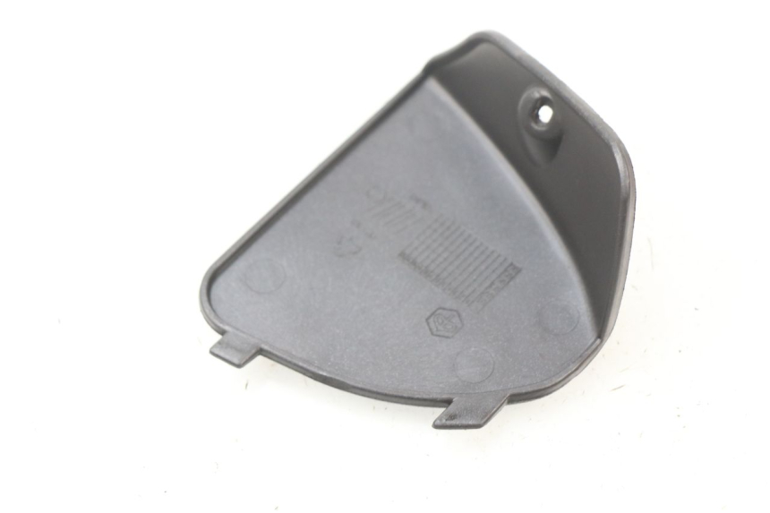 photo de FRONT INSPECTION COVER PIAGGIO BEVERLY 125 (2001 - 2004)