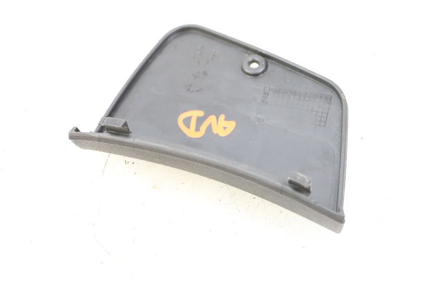 photo de FRONT INSPECTION COVER PIAGGIO X8 125 (2004 - 2007)