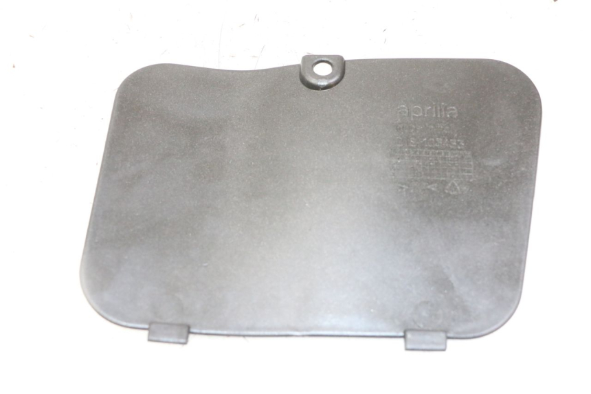 photo de FRONT INSPECTION COVER APRILIA SCARABEO GT TOURING 125 (1999 - 2005)