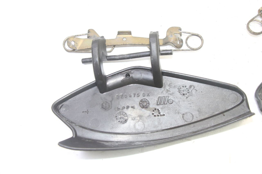 photo de FRONT INSPECTION COVER PIAGGIO X9 EVOLUTION 125 (2003 - 2007)