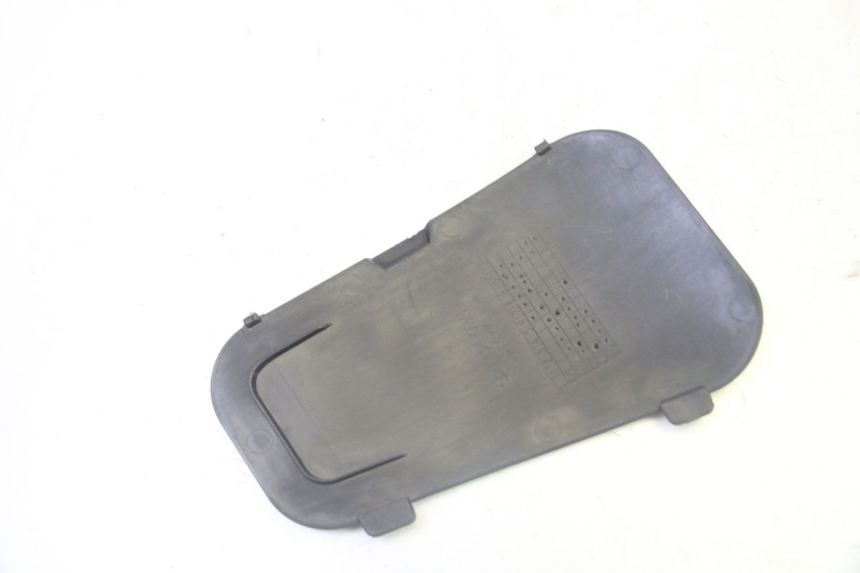 photo de INSPECTION COVER SUZUKI BURGMAN 125 (2007 - 2014)