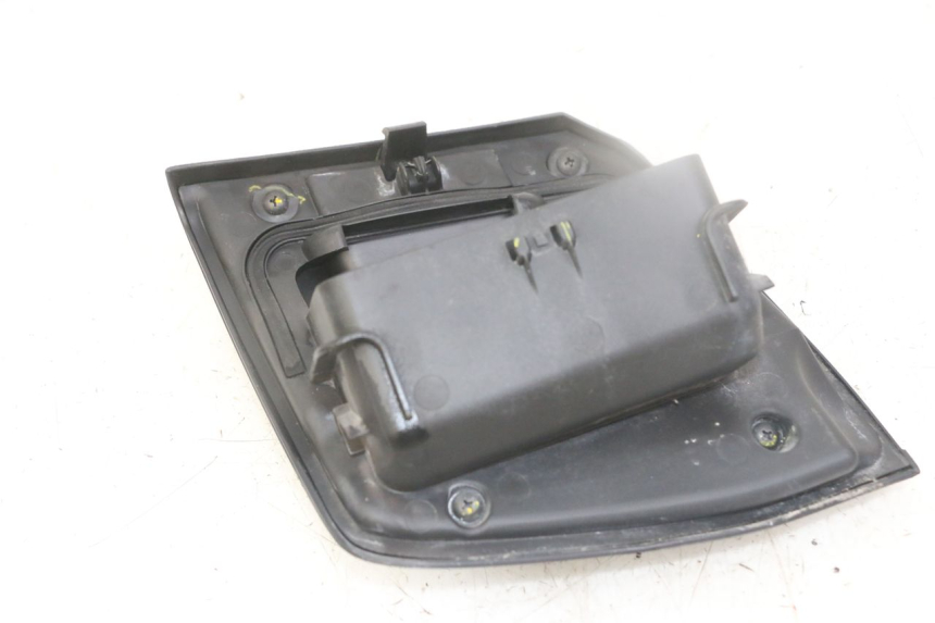 photo de RIGHT INSPECTION COVER HONDA FORZA ABS 300 (2013 - 2019)