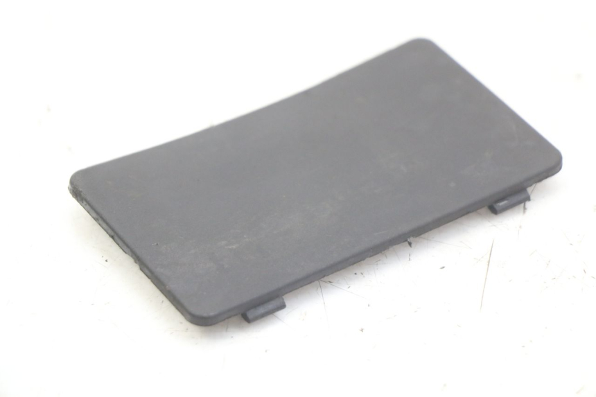 photo de RIGHT INSPECTION COVER HONDA FORZA 125 (2015 - 2016)