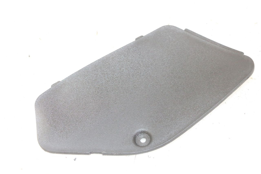 photo de RIGHT INSPECTION COVER PIAGGIO MP3 LT 300 (2010 - 2016)