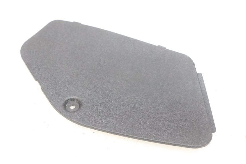 photo de RIGHT INSPECTION COVER PIAGGIO MP3 500 (2014 - 2016)