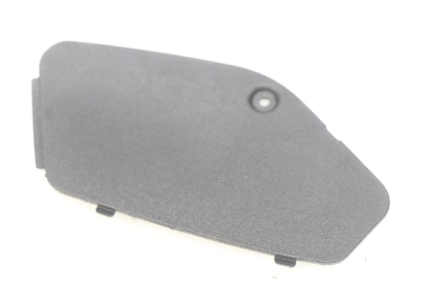 photo de RIGHT INSPECTION COVER PIAGGIO MP3 500 (2014 - 2016)
