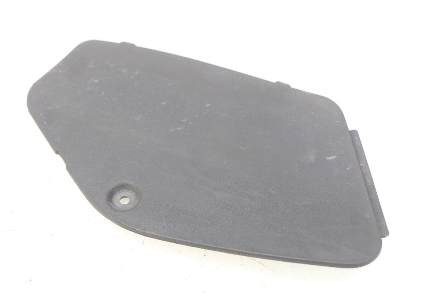 photo de RIGHT INSPECTION COVER PIAGGIO MP3 500 (2011 - 2015)