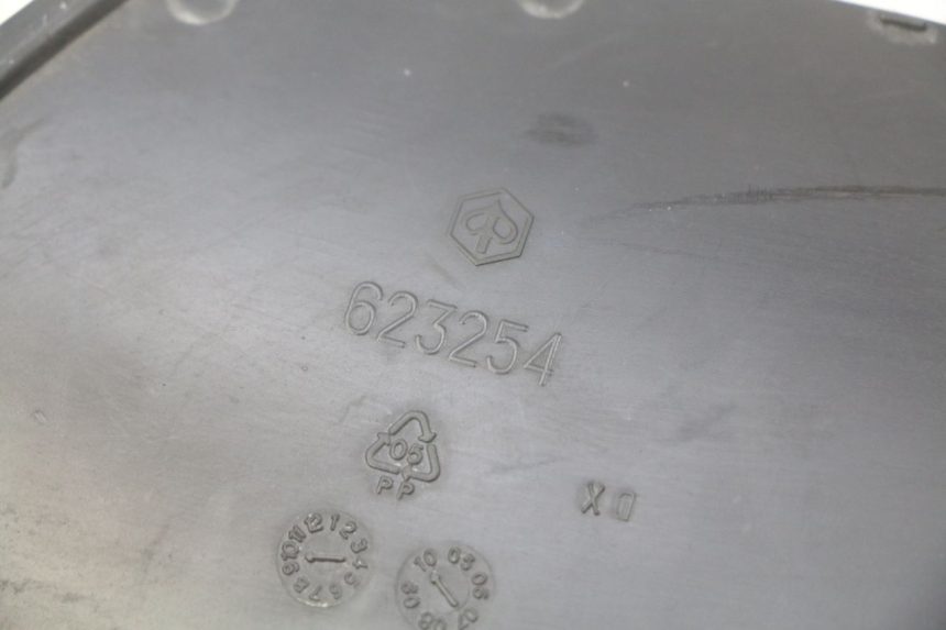 photo de RIGHT INSPECTION COVER PIAGGIO MP3 500 (2011 - 2015)