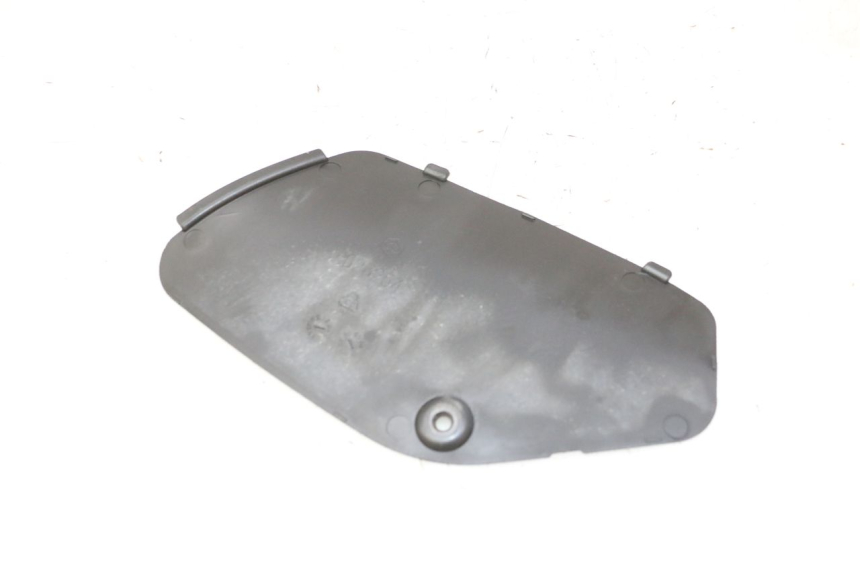 photo de RIGHT INSPECTION COVER PIAGGIO MP3 500 (2011 - 2015)