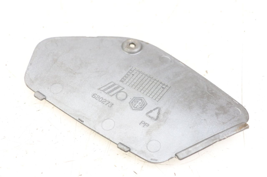 photo de RIGHT INSPECTION COVER PIAGGIO X8 125 (2004 - 2007)