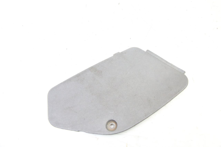 photo de RIGHT INSPECTION COVER PIAGGIO X8 125 (2004 - 2007)