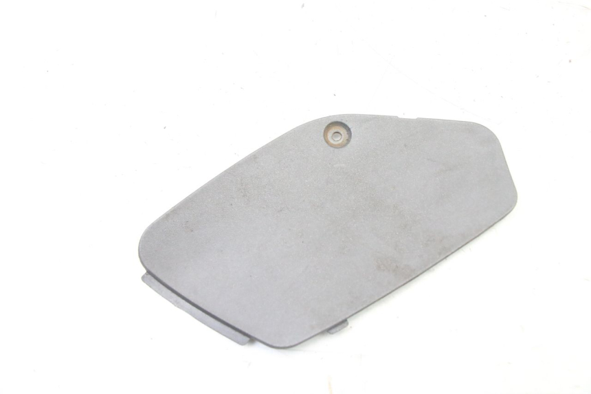 photo de RIGHT INSPECTION COVER PIAGGIO X8 125 (2004 - 2007)