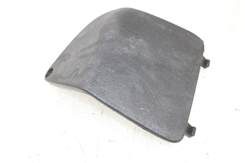 photo de RIGHT INSPECTION COVER PIAGGIO VESPA GTS SUPER IE 125 (2009 - 2016) - Technical close-up