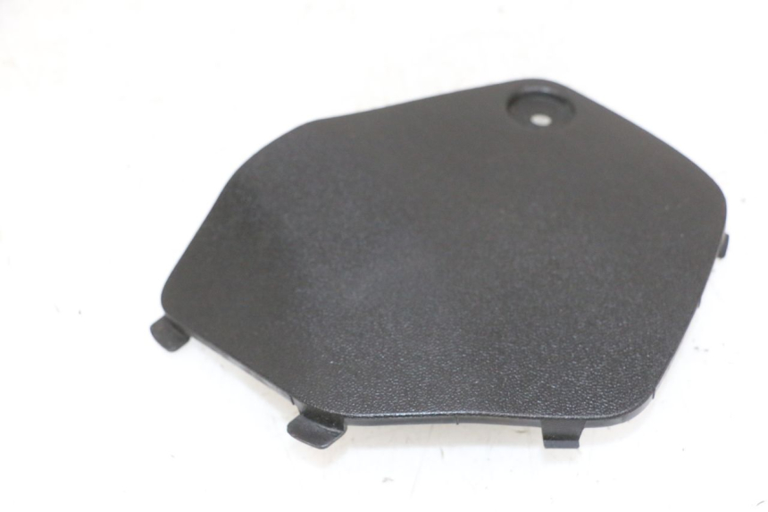 photo de LEFT INSPECTION COVER SUZUKI BURGMAN 650 (2013 - 2020)