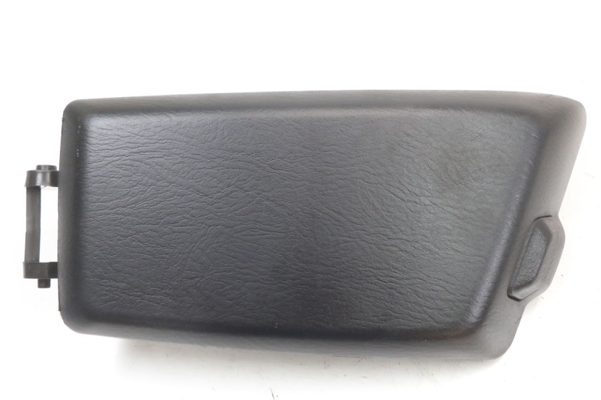 photo de LEFT INSPECTION COVER HONDA FJS SILVER WING SILVERWING 400 (2005 - 2008)