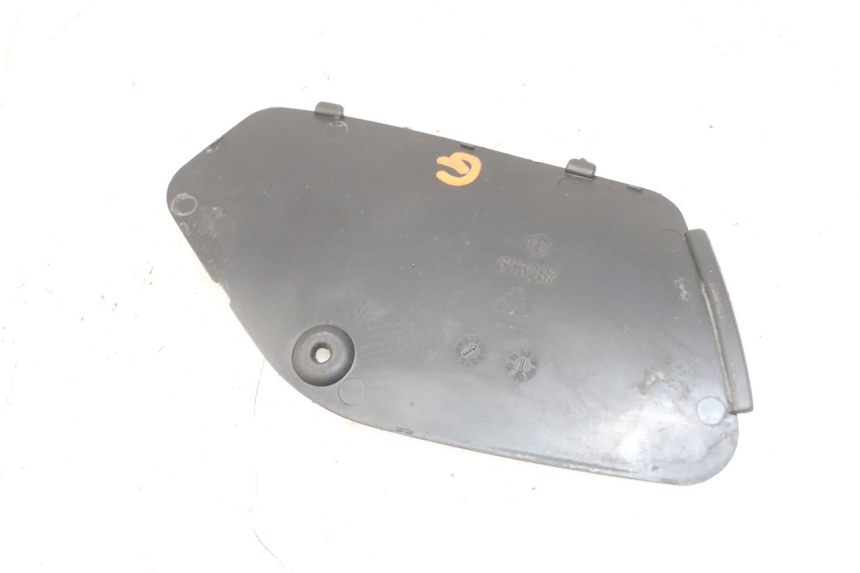photo de LEFT SIDE ACCESS PANEL PIAGGIO MP3 LT 400 (2007 - 2012)