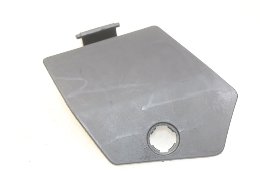 photo de LEFT SIDE ACCESS PANEL PEUGEOT CITYSTAR 2T 50 (2018 - 2021)