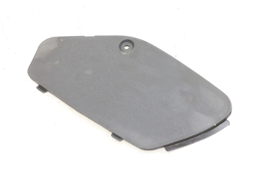 photo de LEFT SIDE ACCESS PANEL PIAGGIO XEVO - X EVO 125 (2007 - 2016)