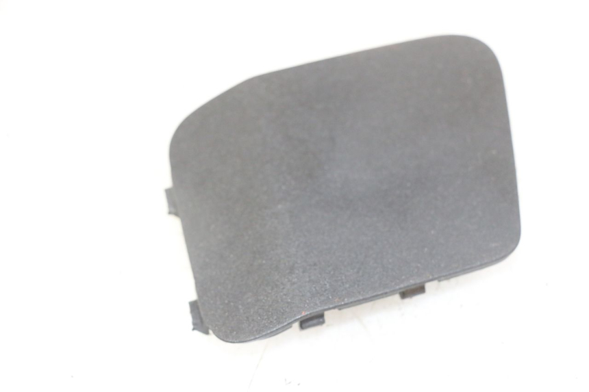 photo de LEFT INSPECTION COVER PEUGEOT SATELIS 125 (2013 - 2018)