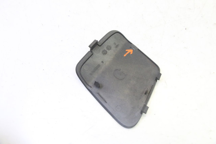 photo de LEFT INSPECTION COVER PEUGEOT SATELIS 125 (2006 - 2009)