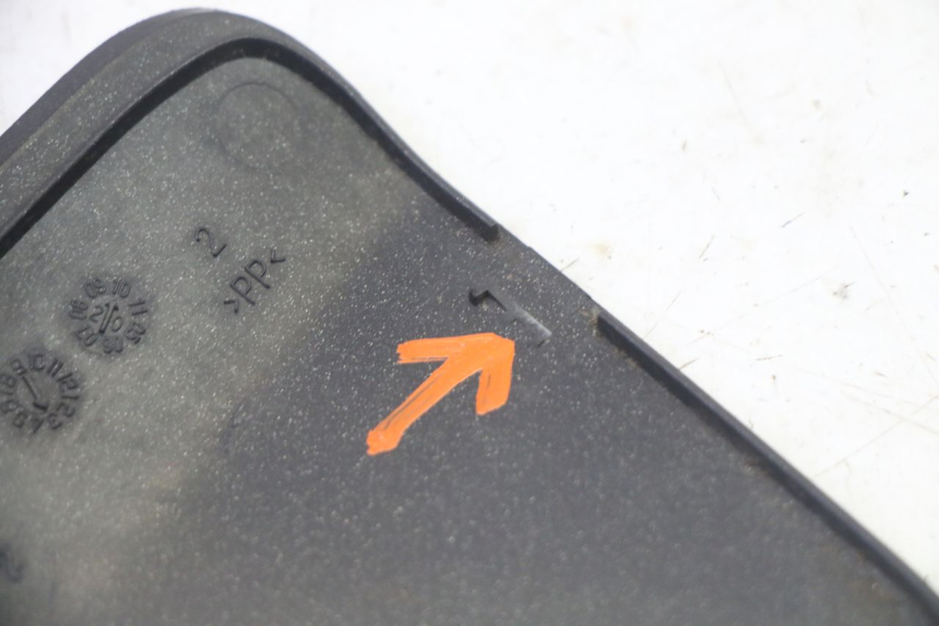 photo de LEFT INSPECTION COVER PEUGEOT SATELIS 125 (2006 - 2009)