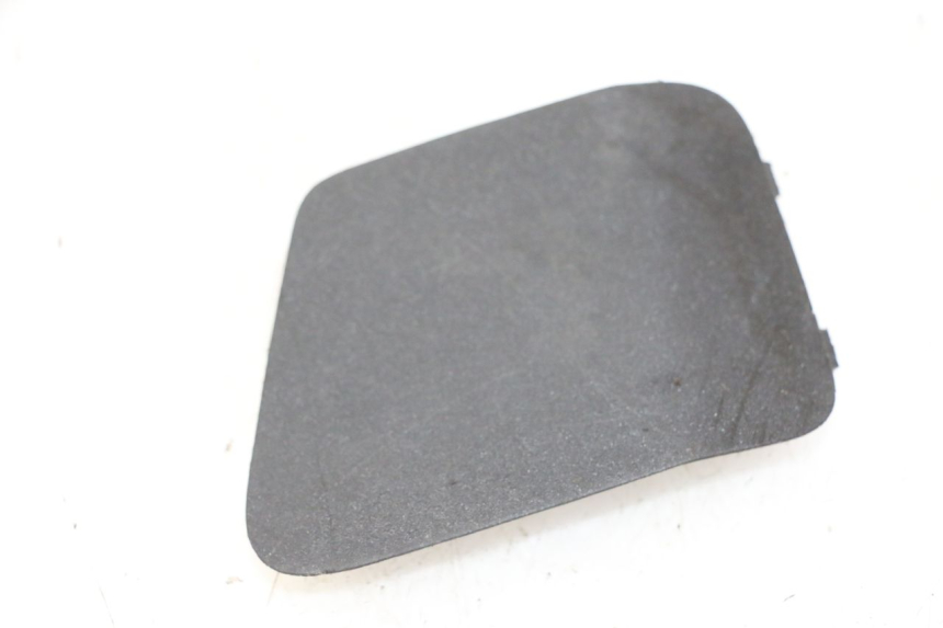 photo de LEFT INSPECTION COVER PEUGEOT SATELIS 125 (2013 - 2018)