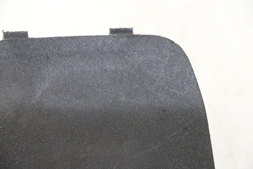 photo de LEFT INSPECTION COVER PEUGEOT SATELIS 125 (2013 - 2018)