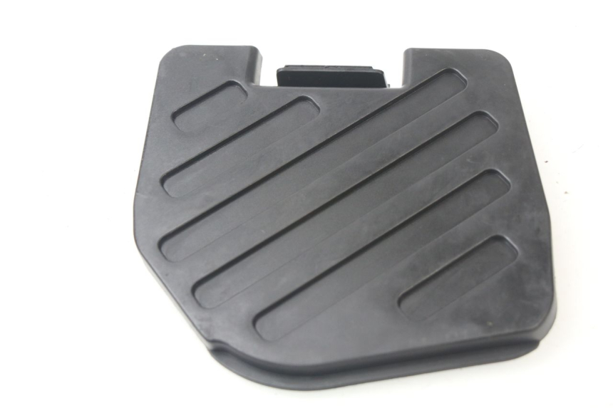 photo de LEFT INSPECTION COVER SUZUKI AN BURGMAN 400 (2006 - 2010)