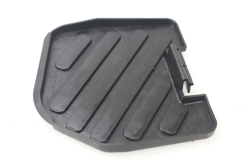 photo de LEFT INSPECTION COVER SUZUKI AN BURGMAN 400 (2006 - 2010)