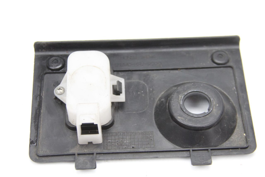 photo de INSPECTION COVER HONDA FES PANTHEON 125 (2003 - 2007)