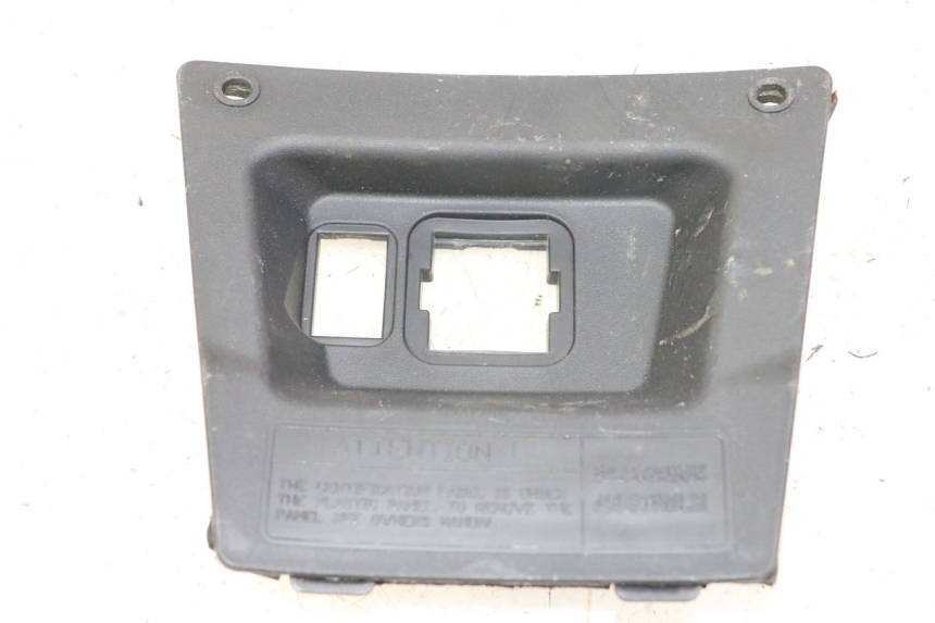 photo de INSPECTION COVER SYM JOYMAX 125 (2010 - 2017)