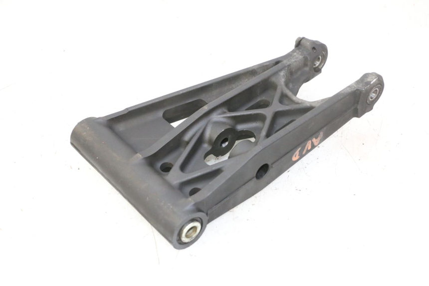 photo de FRONT WISHBONE CONTROL ARM QUADRO 4 4D 350 (2015 - 2018)