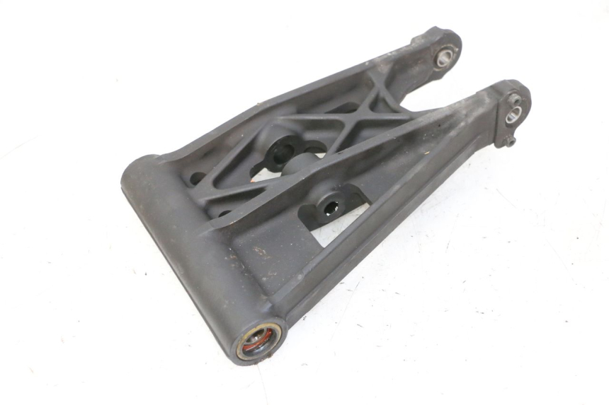 photo de FRONT WISHBONE CONTROL ARM QUADRO 4 4D 350 (2015 - 2018)