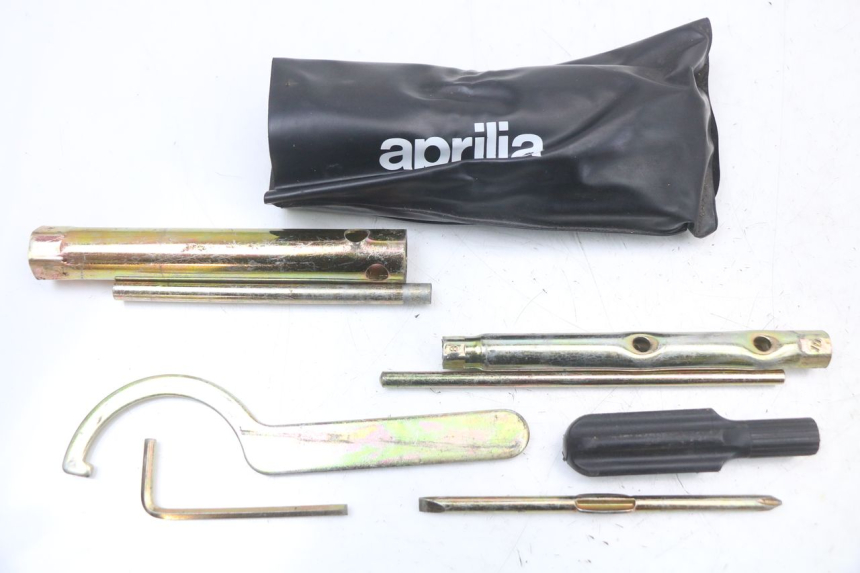 photo de TOOL KIT APRILIA SCARABEO GT 125 (1999 - 2007)