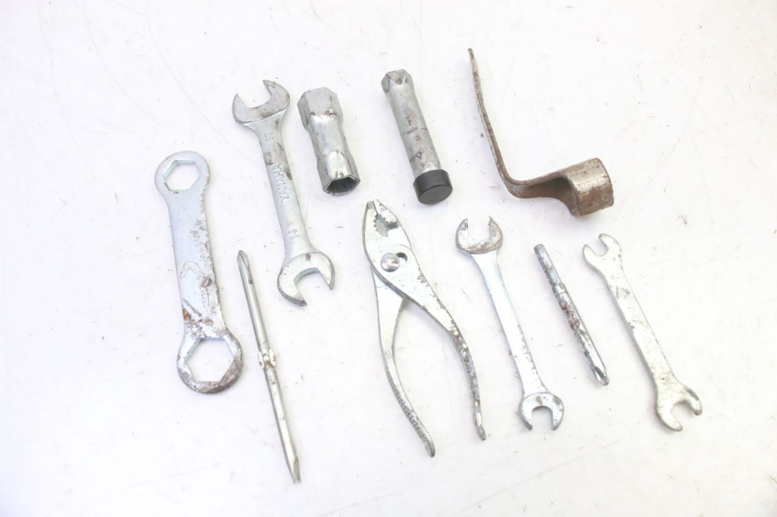 photo de TOOL KIT APRILIA CLASSIC 125 (1995 - 2001)