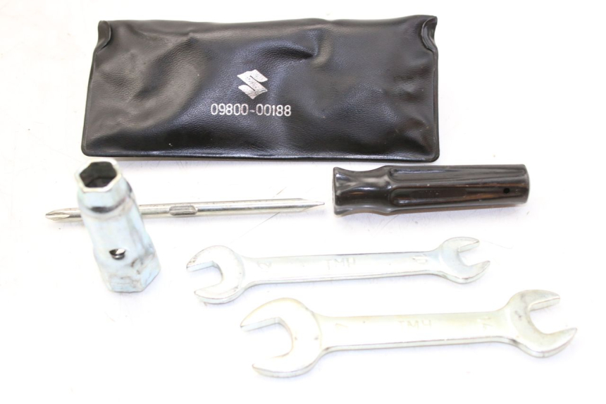 photo de TOOL KIT SUZUKI CP 80 (1985 - 1996) - Main view