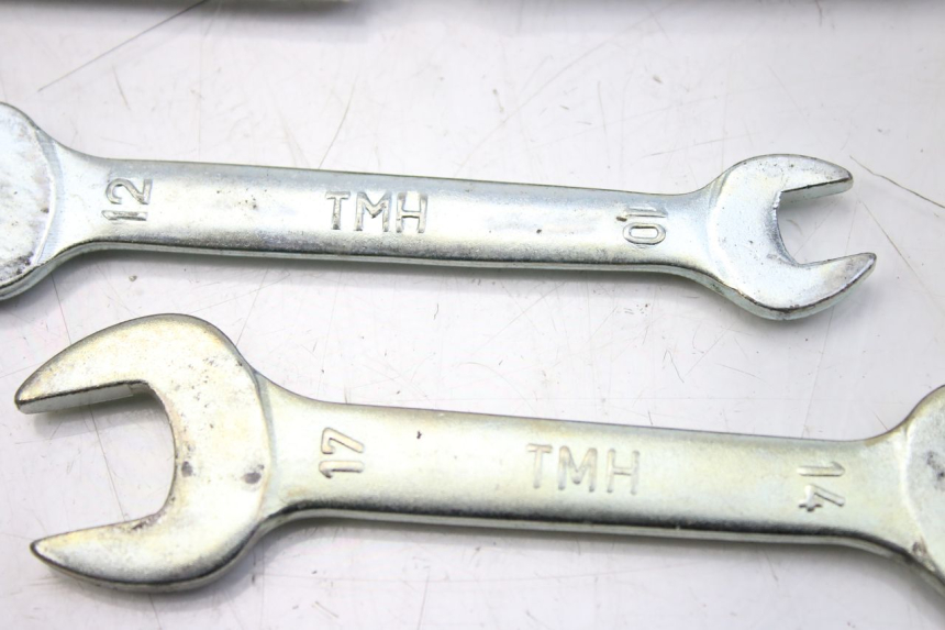 photo de TOOL KIT SUZUKI CP 80 (1985 - 1996) - Component detail