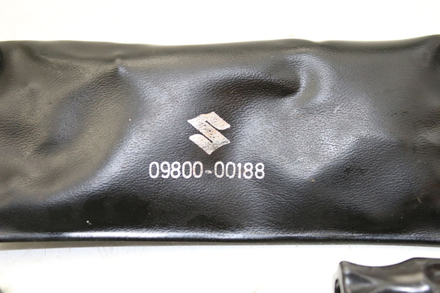 photo de TOOL KIT SUZUKI CP 80 (1985 - 1996) - Fixing points details