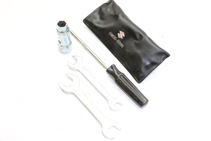 photo de TOOL KIT SUZUKI CP 80 (1985 - 1996) - Surface and material condition