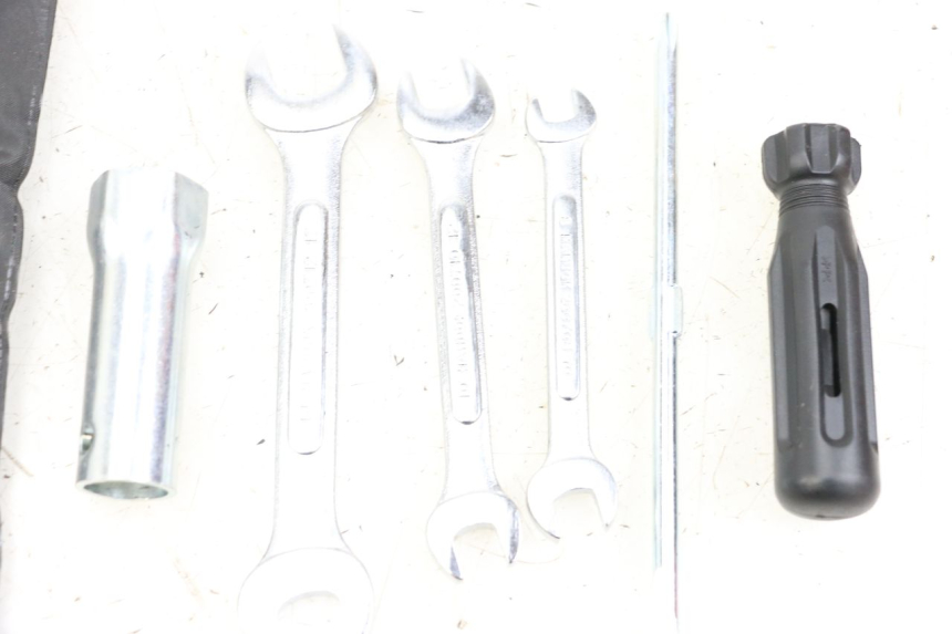 photo de TOOL KIT DAELIM A-FOUR 2T 50 (2005 - 2012)